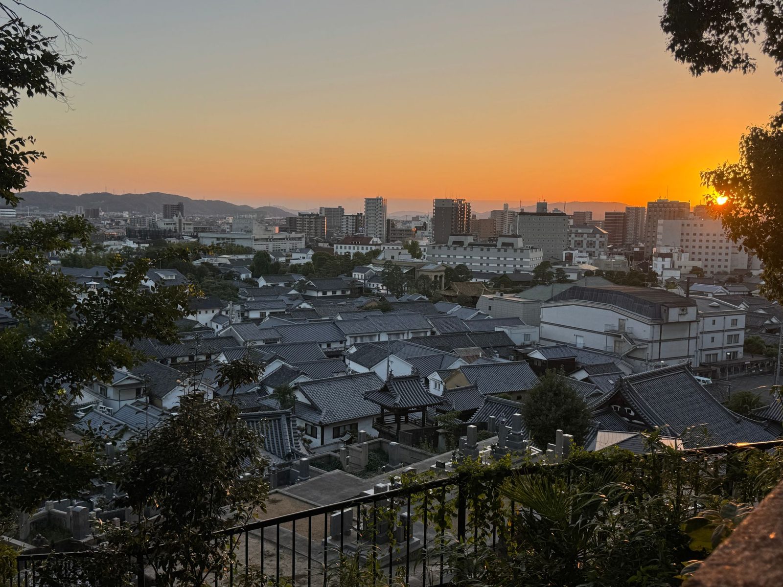 阿智神社から見た倉敷美観地区の夕焼け