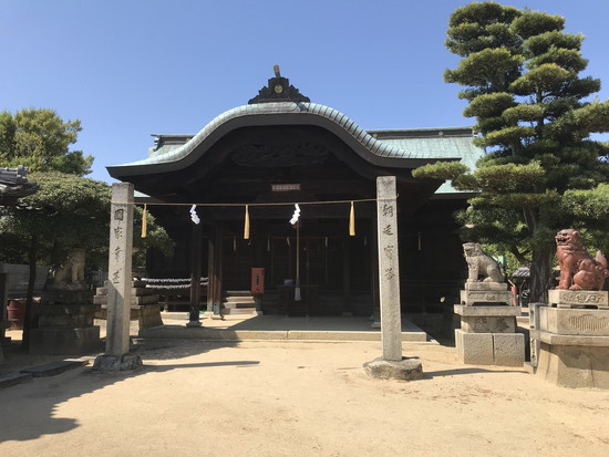 吉備津神社 ― 桃太郎伝説の古社と、うねる廻廊
