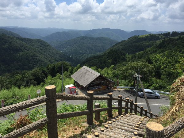 松原霧の展望台 ― 吉備高原の山々を包む雲海の絶景