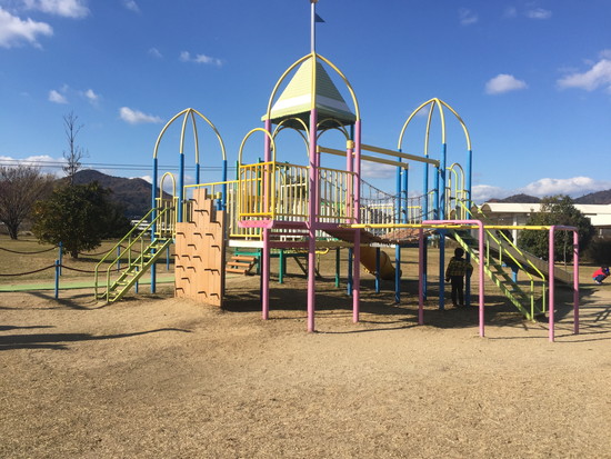 三ツ山スポーツ公園 ― 全世代が集う浅口市の緑豊かな公園